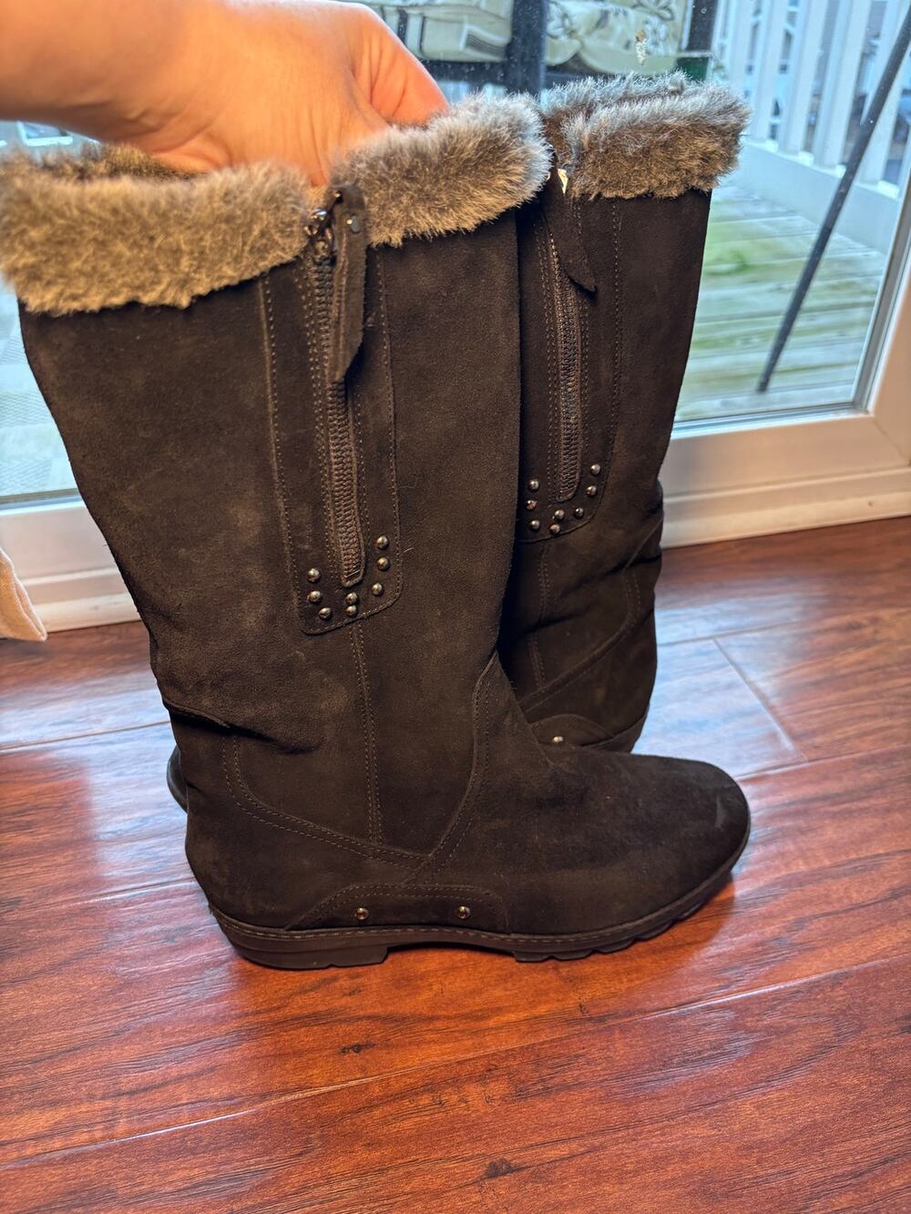 Aquatalia Women’s Black Suede Faux Fur Trim Knee High Boots Size 39 Studded Zip